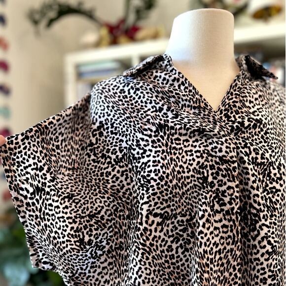 WORTHINGTON Animal Print Blouse Size PXL Classic Business Casual Comfort Preppy - Picture 5 of 11